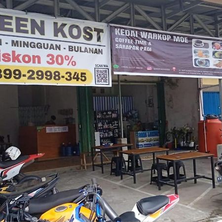 Greenkost Hostel Sintang Εξωτερικό φωτογραφία