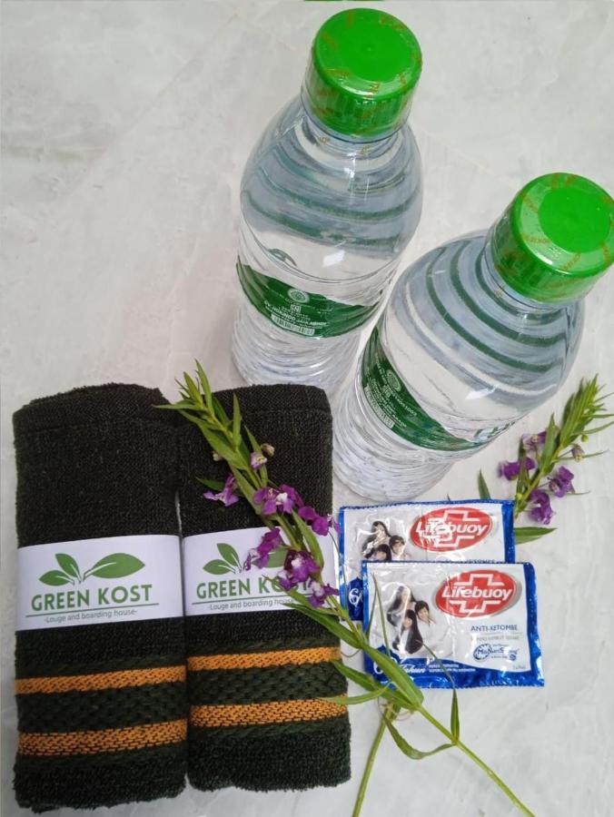 Greenkost Hostel Sintang Εξωτερικό φωτογραφία