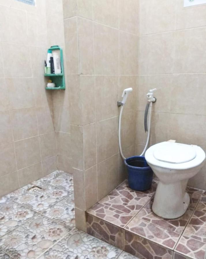 Greenkost Hostel Sintang Εξωτερικό φωτογραφία