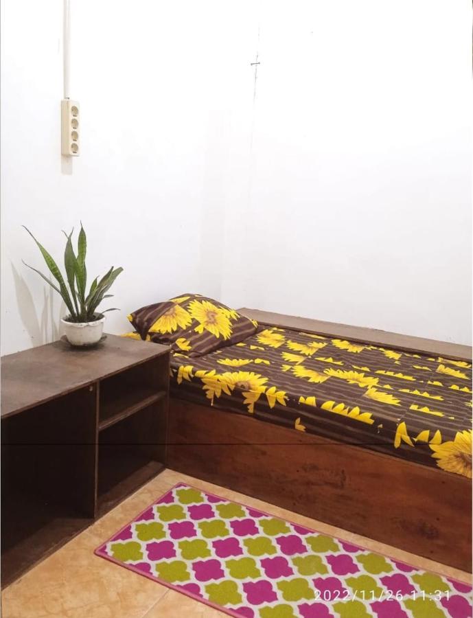 Greenkost Hostel Sintang Εξωτερικό φωτογραφία
