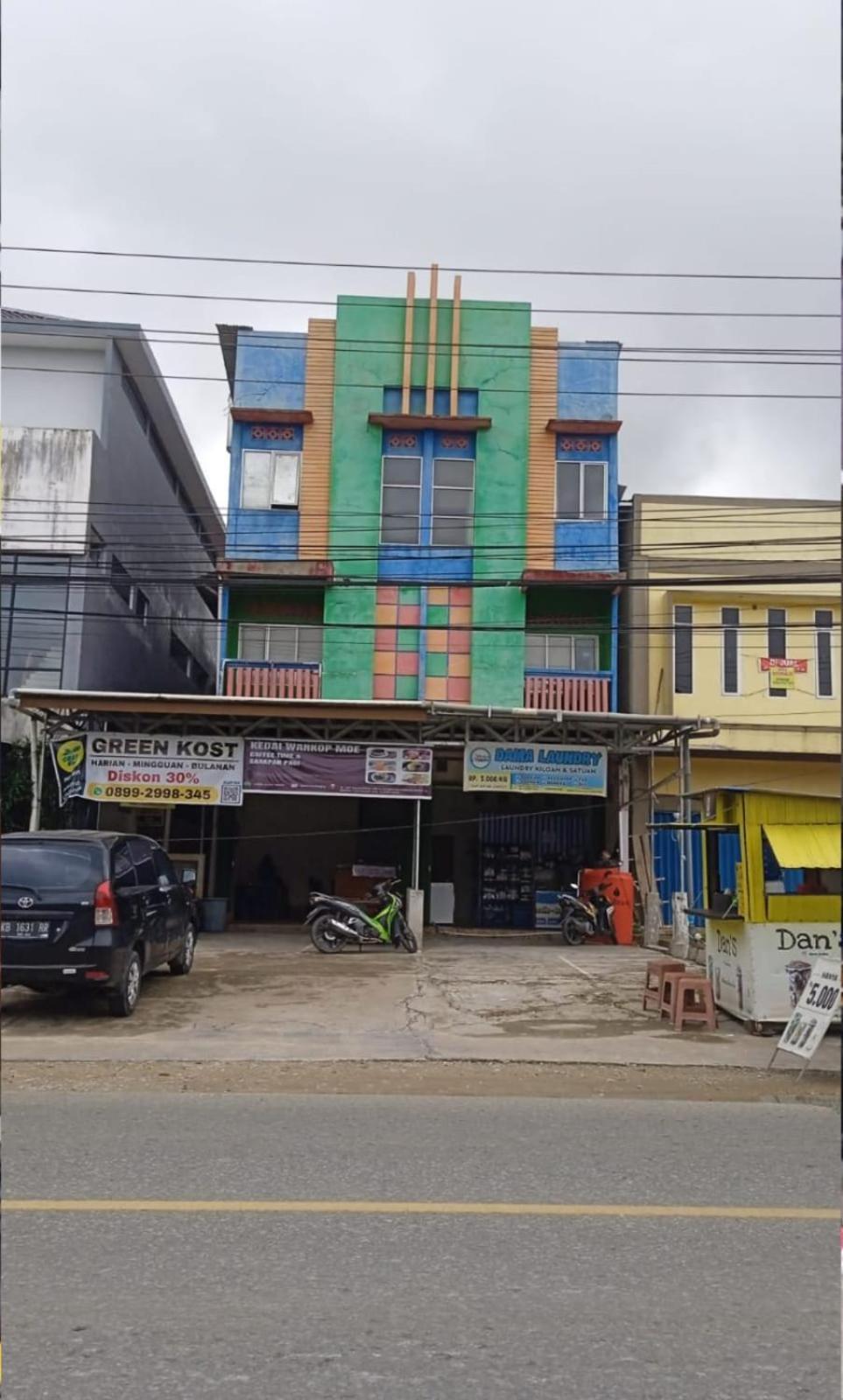 Greenkost Hostel Sintang Εξωτερικό φωτογραφία